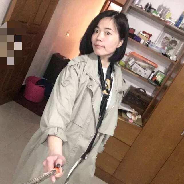 亚德客给力实体店的LOGO