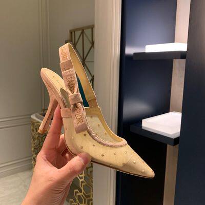 名品惠真皮女鞋工厂店