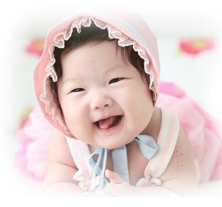 卓美母婴的LOGO