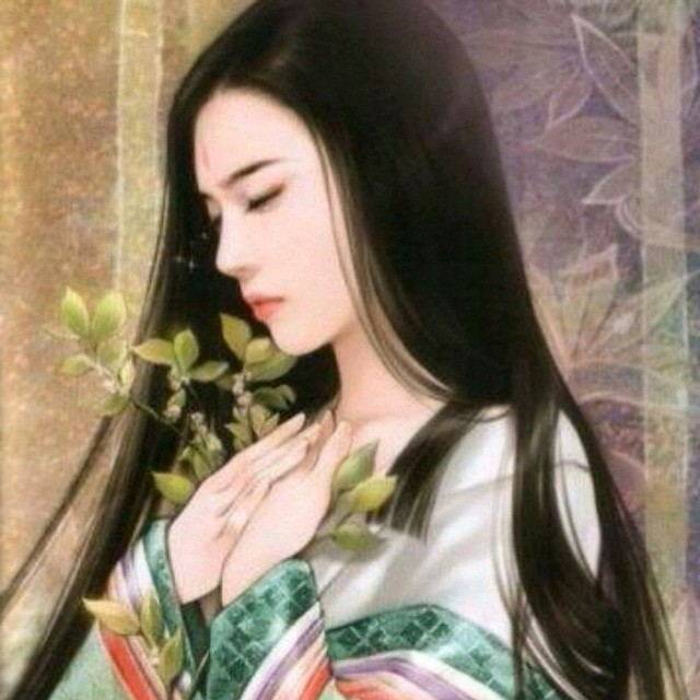 语衣涵紫