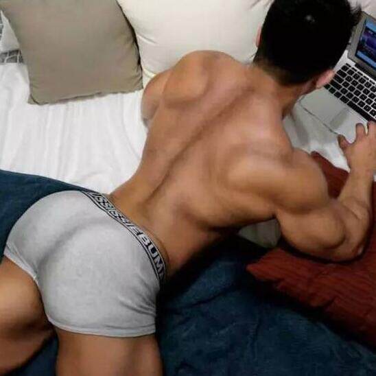 翘臀俱乐部