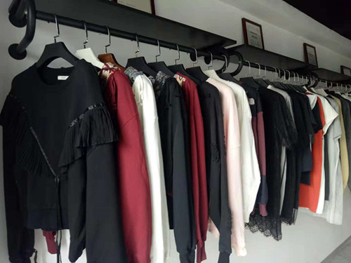 博肯外贸服饰店