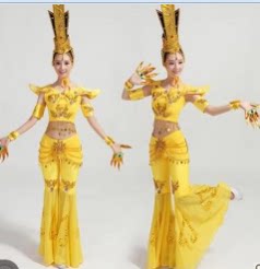 出彩中国人舞蹈服