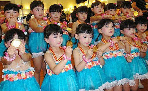 好孩子儿童演出服