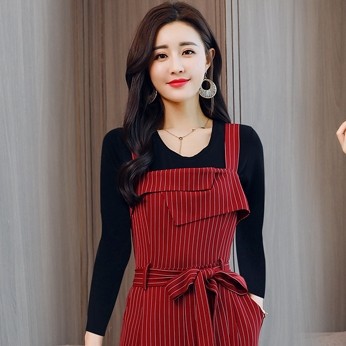 燕子人家美妆小铺的LOGO