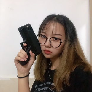手机壳酷酷的，走在大街上的**神器，回头率杠杠的，我朋友还叫我发链接哈哈 