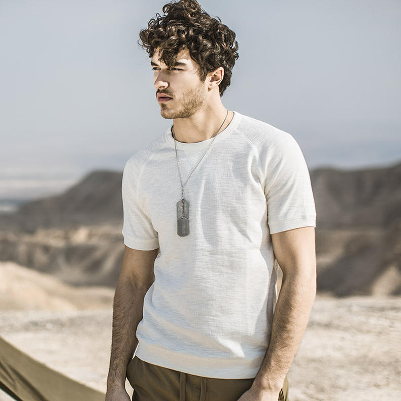 男装 复古t恤,军事设计更显硬汉风  ak复古字母绣花休闲t恤更是一些