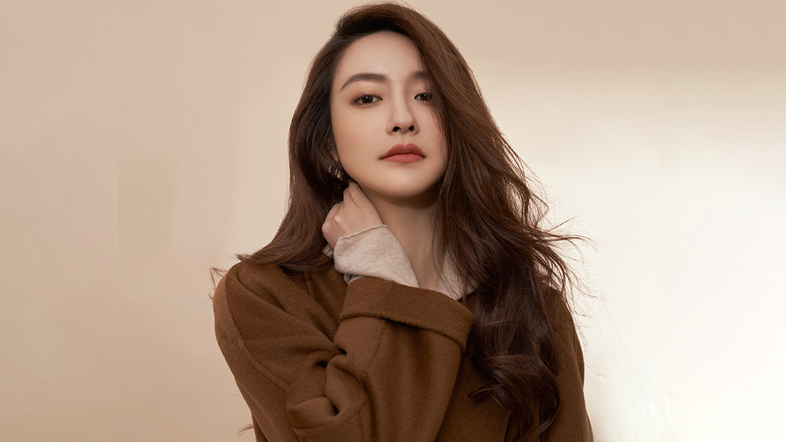 张大奕直播# 双11王炸top爆款正在直播中,. 来自张大奕eve - 微博