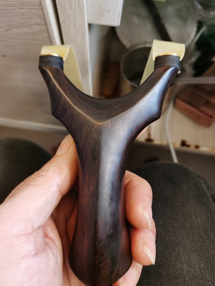 紫光檀实木弹弓木头木制原木扁皮弓反曲精准飞虎叉手工弹弓户外