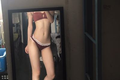 蒛一小胸内衣女无钢圈薄款抹胸平胸无痕学生高中少女大胸显小文胸