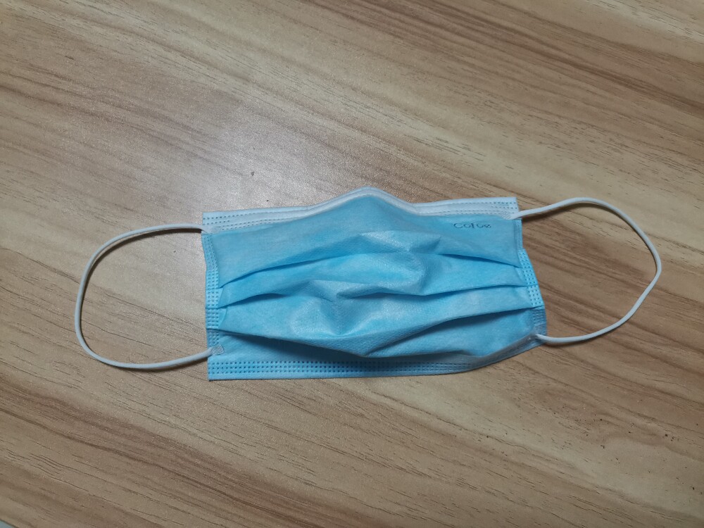 可孚一次性口罩黑色三层防护用品白色儿童医科外用3d立体防晒女性