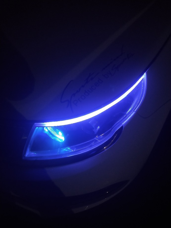 日行灯流水转向灯汽车超亮led灯带加改装通用流光导光条装饰灯条