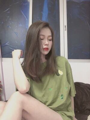 2019夏装新款韩版超火cec短袖t恤女宽松学生牛油果绿上衣服ins潮