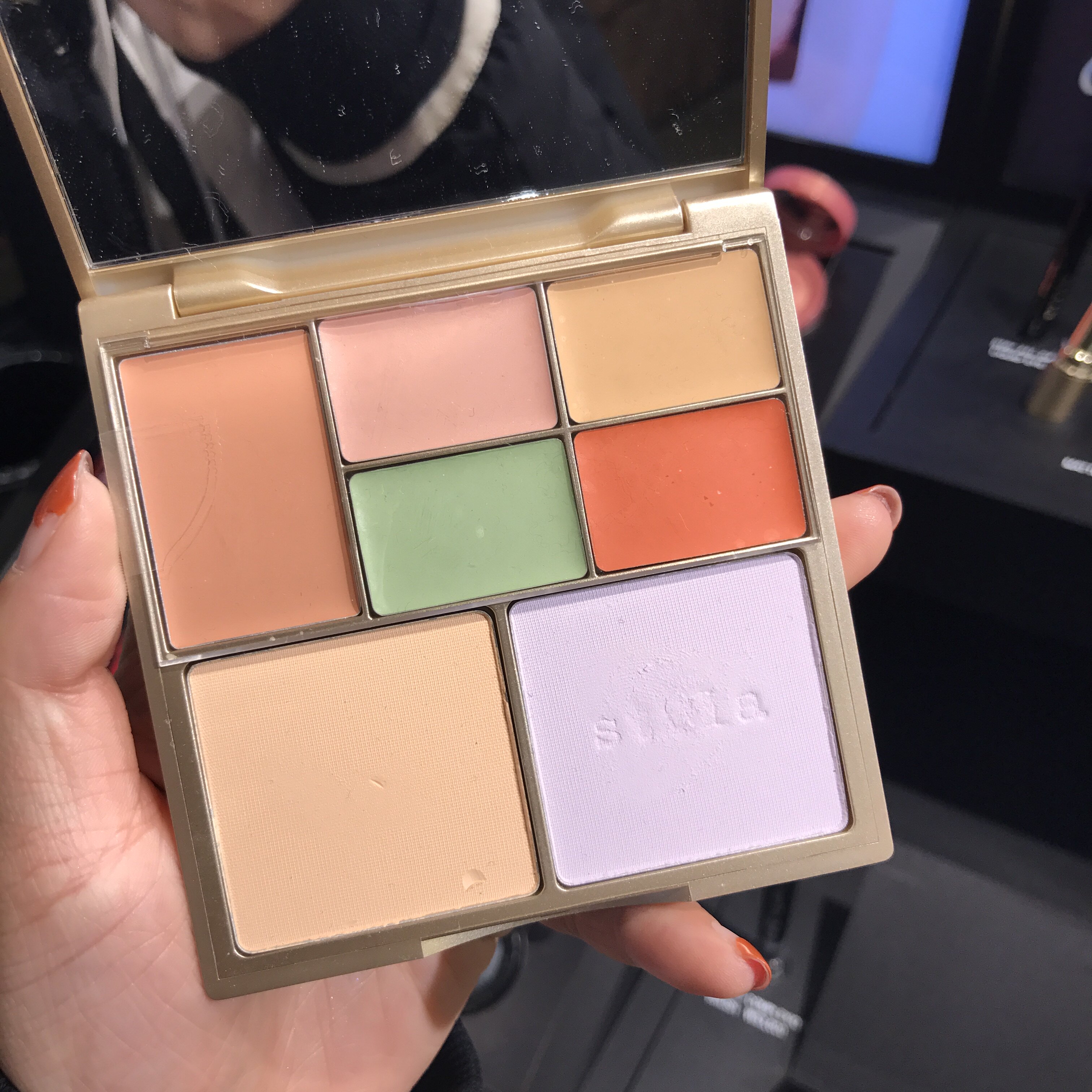 一盘搞定stila七色遮瑕修容盘